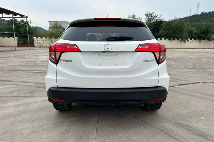 本田 缤智 2015款 1.5L CVT两驱舒适型车身外观6005