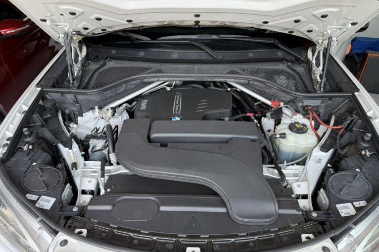 宝马X6 2018款 xDrive28i中控内饰7010