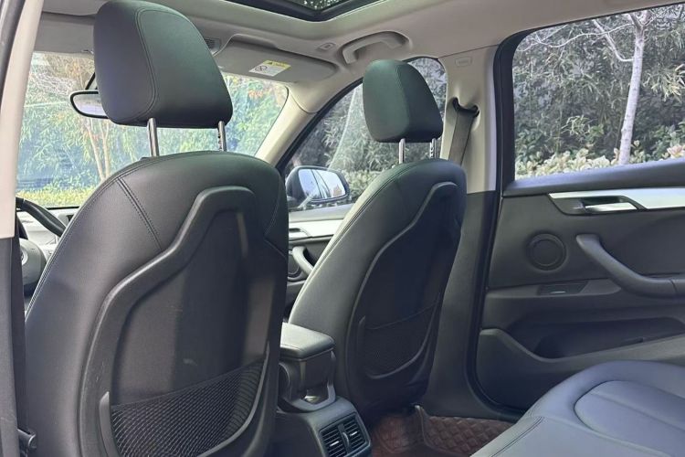 宝马X1 2019款 sDrive20Li 领先型中控内饰7003