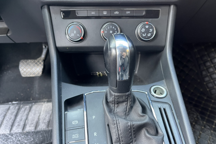 大众 朗逸 2018款 280TSI DSG舒适版 国V局部细节18