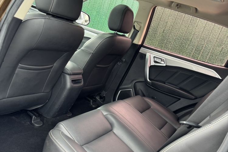 吉利汽车 远景X6 2016款 1.8L 手动豪华型中控内饰7002