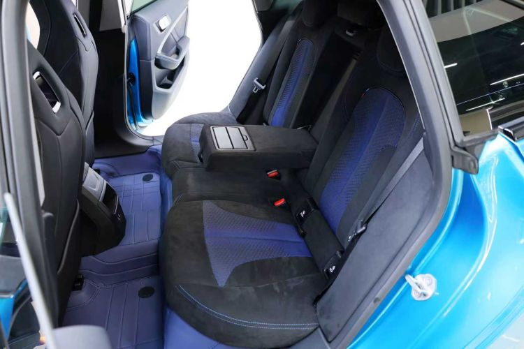 宝马2系(进口) 2021款 225i 四门轿跑车 M运动曜夜套装中控内饰7008