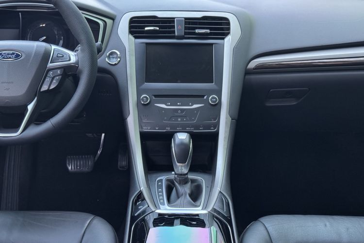 福特 蒙迪欧 2013款 2.0L GTDi200豪华型中控内饰7005