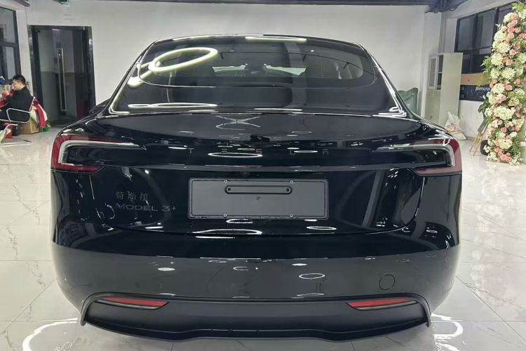 特斯拉 Model 3 2025款 改款 长续航全轮驱动版车身外观6004