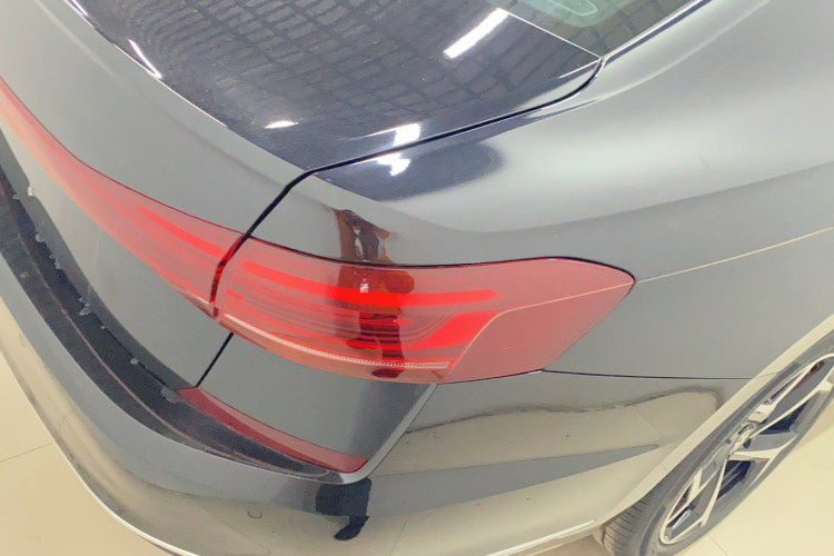 大众 帕萨特 2025款 出众款 330TSI 星空精英版车身外观6003