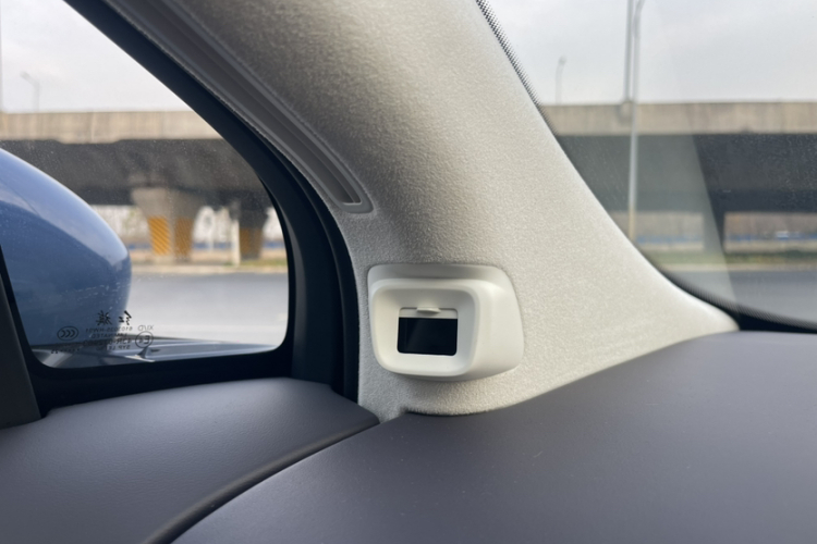 红旗天工06 2025款 660 四驱 智选版局部细节9008