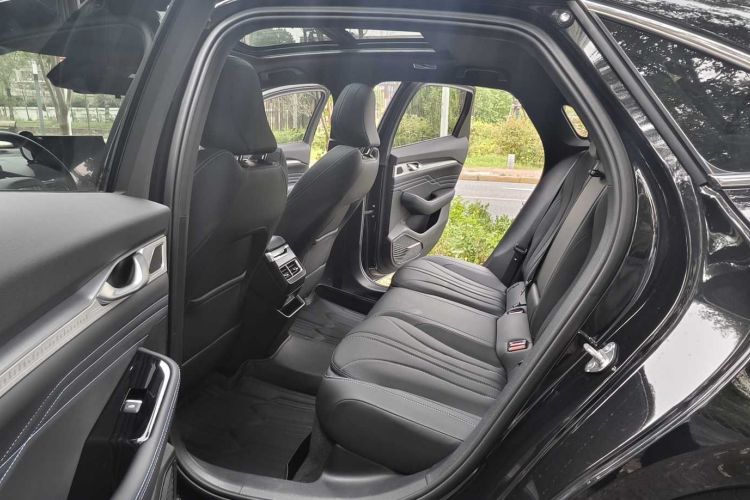 吉利汽车 星瑞 2025款 东方曜 1.5TD 昆仑版中控内饰7002