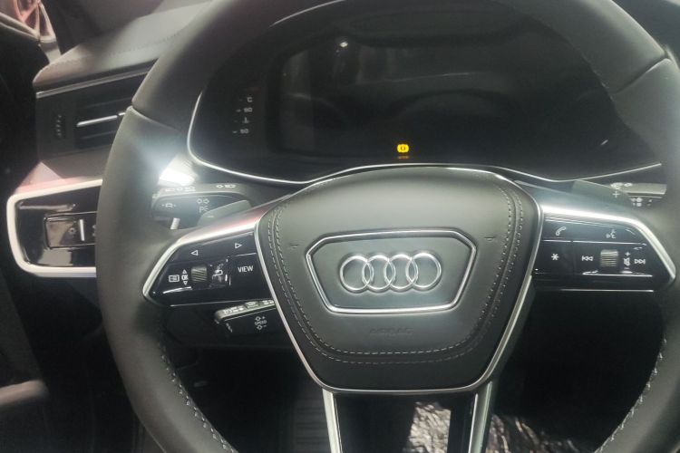 奥迪A6L 2026款 40 TFSI 豪华动感型中控内饰7002