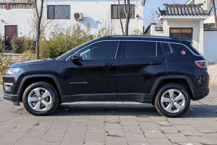 Jeep 指南者 2017款 200T 自动家享四驱版车身外观6007