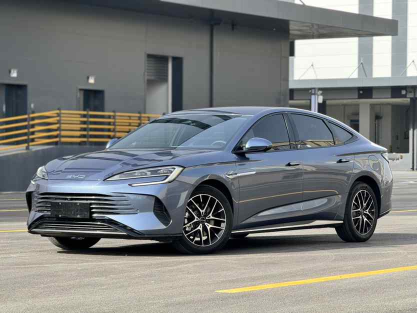 比亚迪 海豹07 DM-i 2025款 DM-i 1.5L 125km 精英型(1)