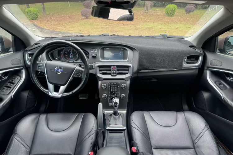 沃尔沃V40 2015款 1.6T 智逸版中控内饰7002