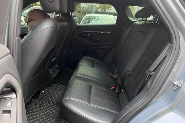 路虎 揽胜极光 2020款 249PS R-DYNAMIC S 曜黑运动版中控内饰7004