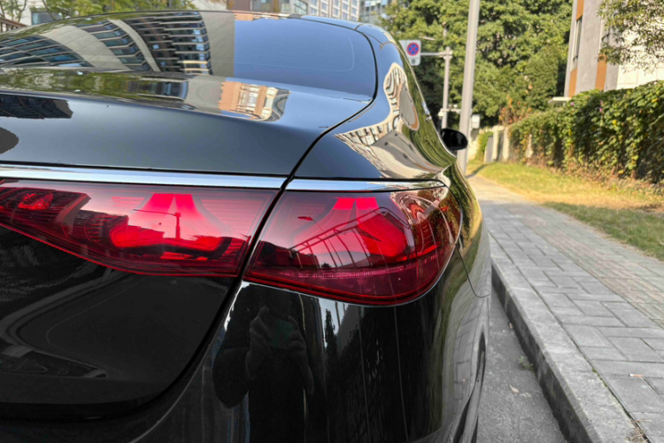 奔驰E级 2025款 E 300 L 时尚型车身外观6006