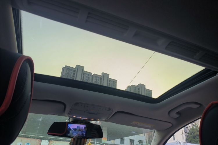 奔驰C级 2015款 改款 C 180 L 运动型局部细节22