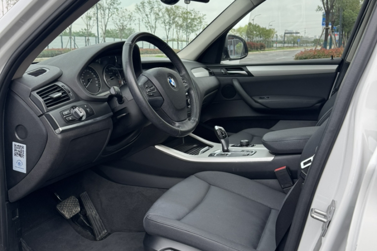 宝马X3(进口) 2016款 sDrive20i中控内饰7002