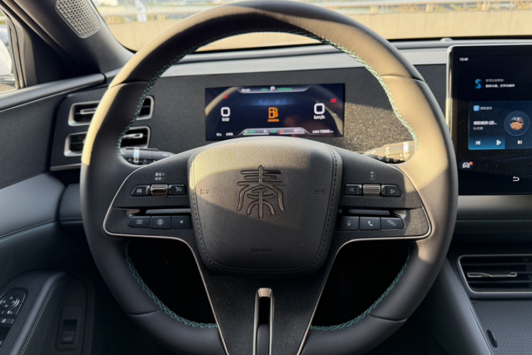 比亚迪 秦L 2024款 DM-i 80KM领先型局部细节13