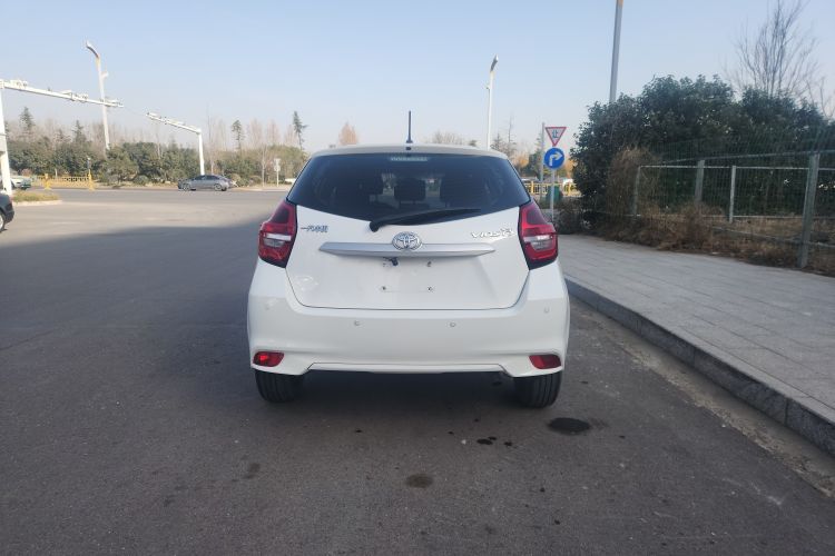 丰田 威驰FS 2021款 1.5L CVT锋驰版车身外观6004