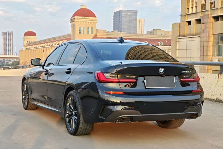 宝马3系 2022款 改款 325Li M运动曜夜套装车身外观6003