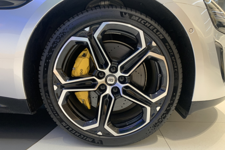 小米汽车 小米SU7 2024款 后驱长续航智驾版车身外观6007