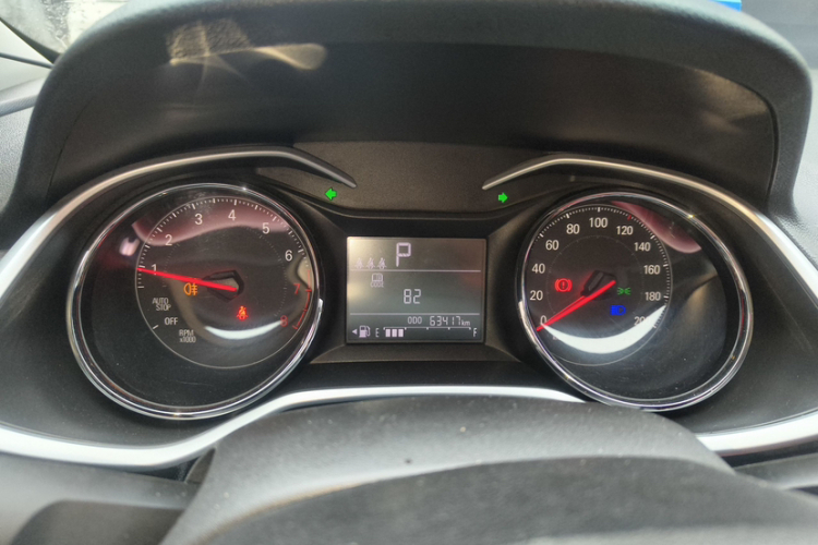 雪佛兰 科沃兹 2021款 325T 自动欣悦版中控内饰15