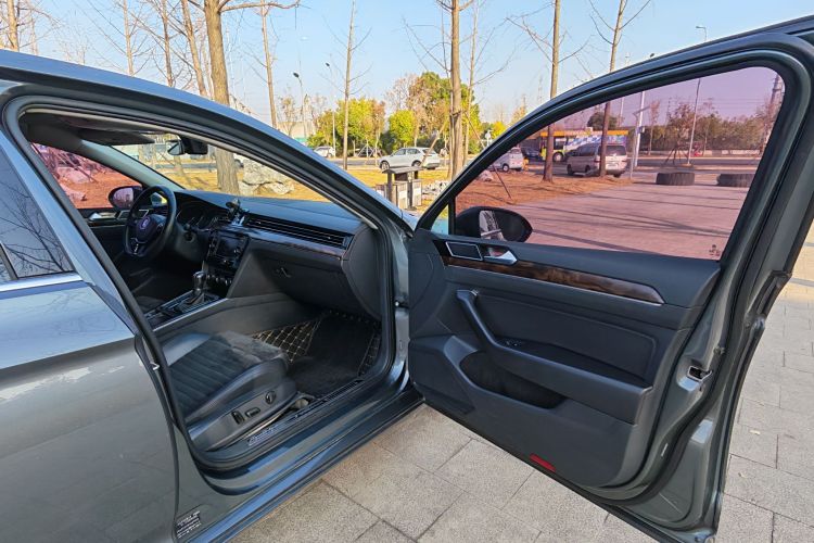 大众 迈腾 2017款 380TSI DSG 豪华型局部细节41