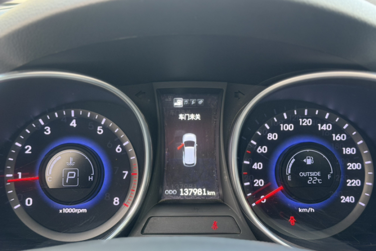 现代 胜达 2013款 2.4L 自动两驱智能型中控内饰7003