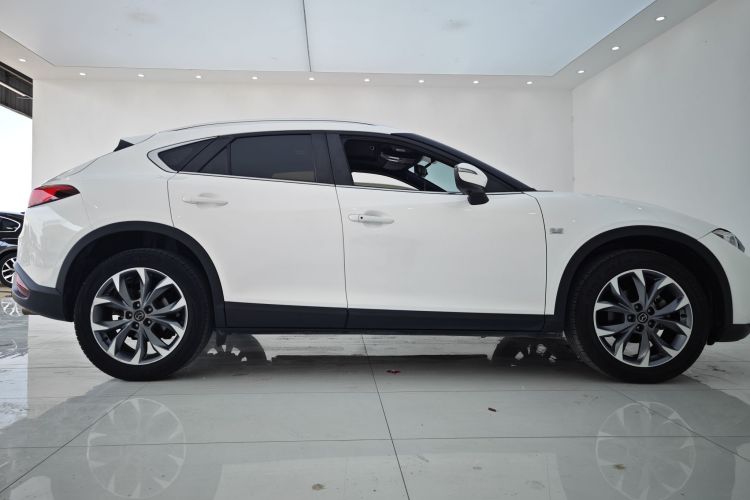 马自达CX-4 2016款 2.5L 自动四驱蓝天激情版车身外观6006