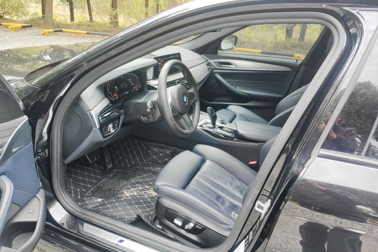 宝马5系(进口) 2020款 525i M运动套装车身外观6004