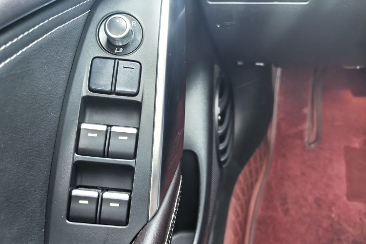 马自达CX-4 2018款 2.5L 自动四驱蓝天激情版 国V中控内饰7006