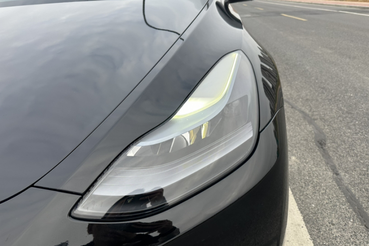 特斯拉 Model Y 2022款 后轮驱动版局部细节36