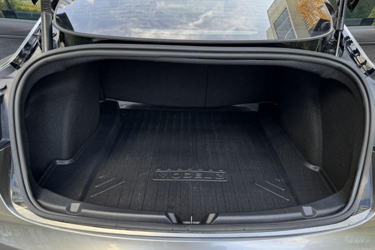 特斯拉 Model 3 2022款 后轮驱动版局部细节23