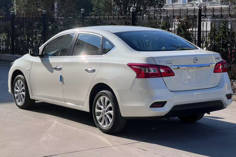 日产 轩逸 2024款 改款三 经典 1.6XE CVT舒适版车身外观6004