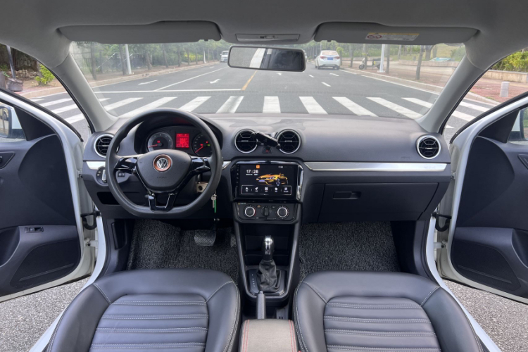 大众 捷达 2017款 1.5L 自动时尚型中控内饰7004