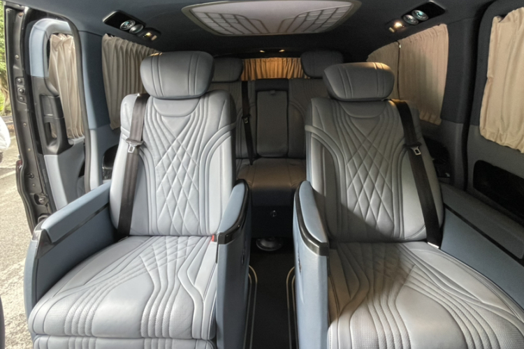 奔驰 威霆 2021款 2.0T 商务版 7座中控内饰7003