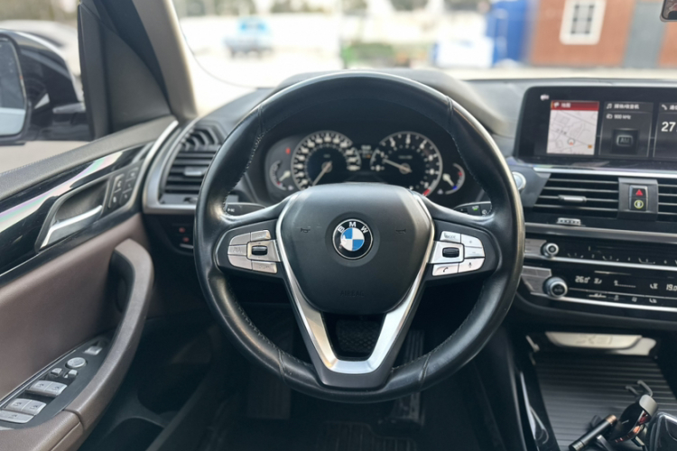 宝马X3 2018款 xDrive25i 豪华套装 国V中控内饰7001