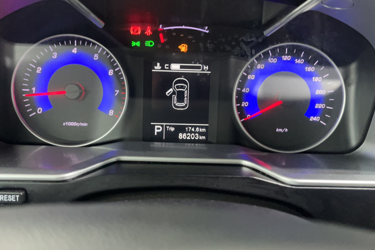 吉利汽车 帝豪 2016款 三厢 1.5L CVT豪华型中控内饰15