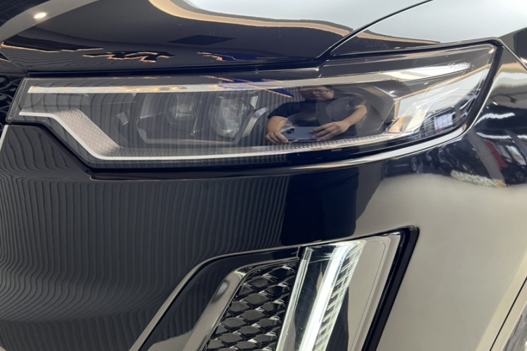 凯迪拉克XT6 2020款 28T 六座豪华运动型至享安全版车身外观6004