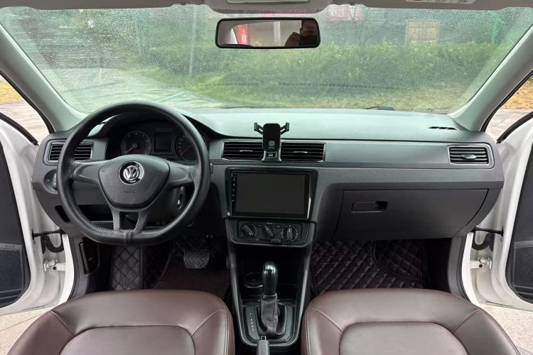 大众 桑塔纳 2021款 1.5L 自动风尚版中控内饰7001