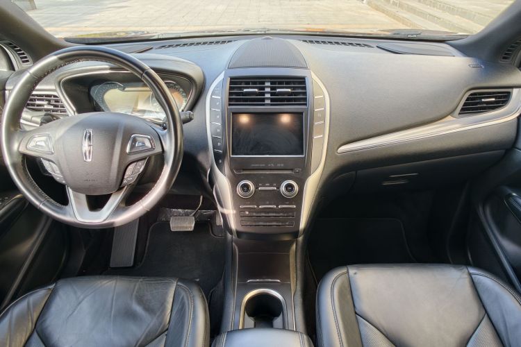 林肯MKC 2017款 2.0T 两驱尊享版中控内饰7002