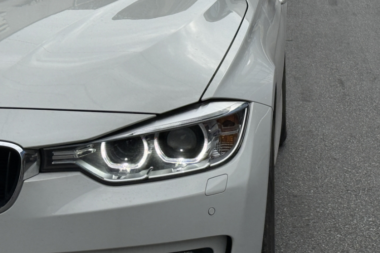 宝马3系 2015款 320Li 超悦版时尚型车身外观6004