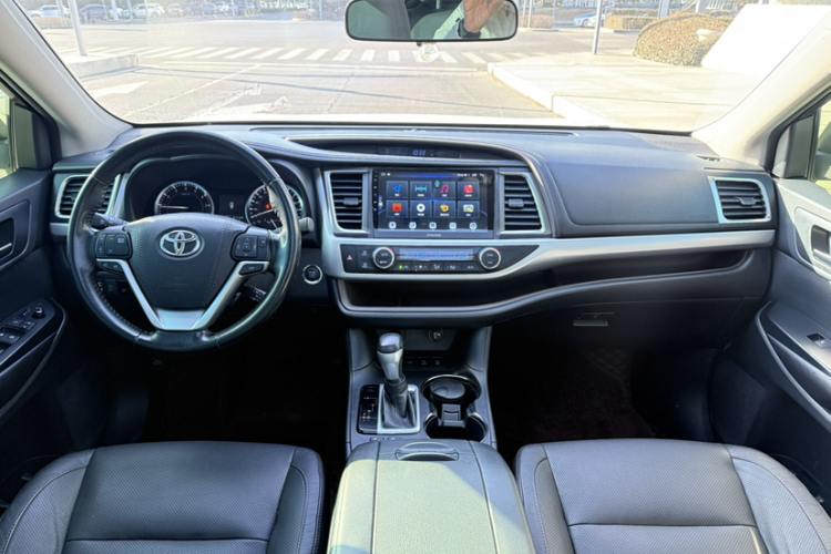 丰田 汉兰达 2015款 2.0T 四驱豪华版 7座中控内饰7003