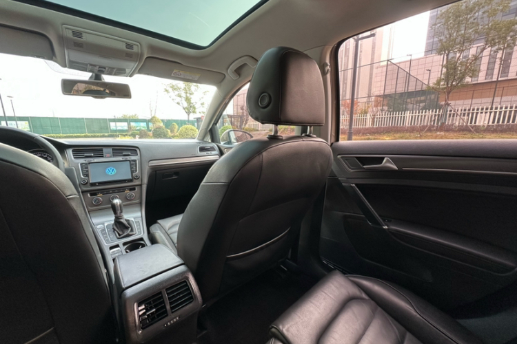 大众 高尔夫 2016款 230TSI 自动豪华型中控内饰7004