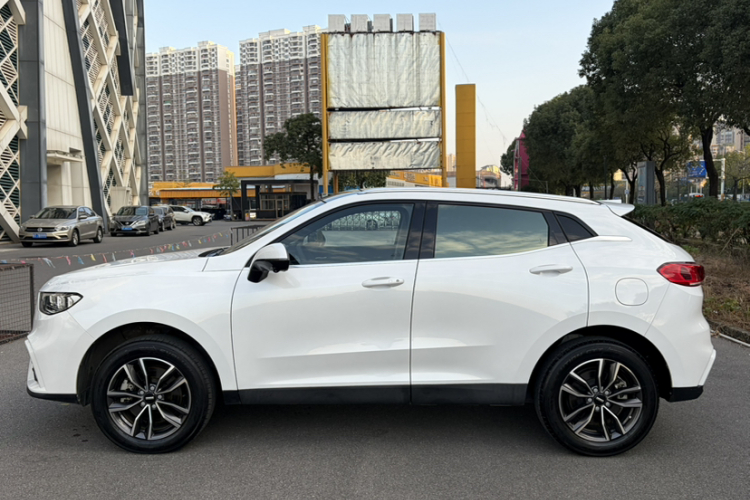 魏牌 VV5 2020款 1.5T 两驱智先锋车身外观6005