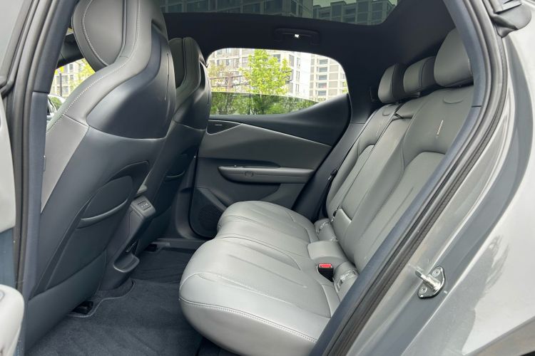 领克Z20 2025款 530km 后驱Max中控内饰7003