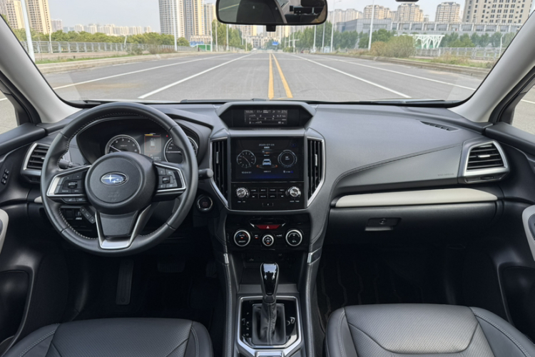 斯巴鲁 森林人 2024款 2.5i AWD 尊贵版EyeSight中控内饰7005