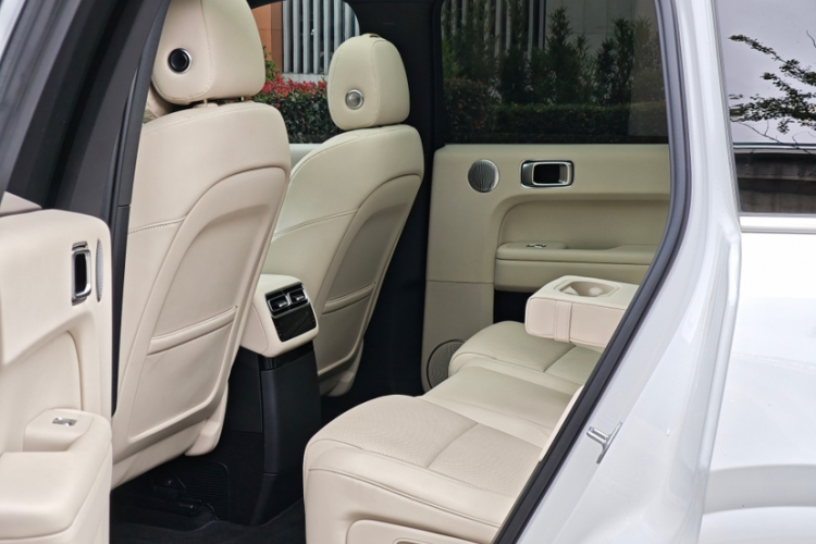 理想汽车 理想L6 2024款 Max中控内饰7001