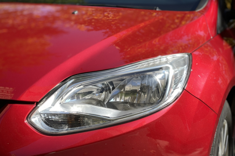 福特 福克斯 2012款 三厢 1.6L 自动舒适型局部细节9002