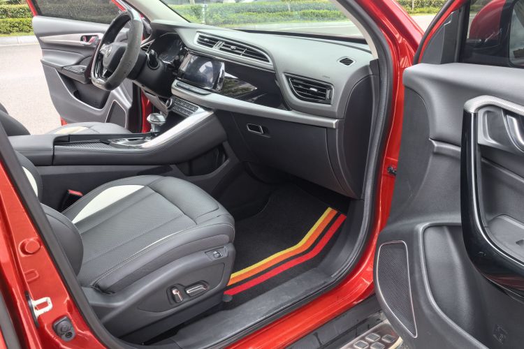 东风风神AX7 2019款 1.6T 自动AI领航型 国V中控内饰7003