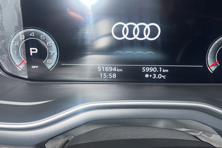 奥迪A4L 2022款 40 TFSI 豪华致雅型中控内饰15