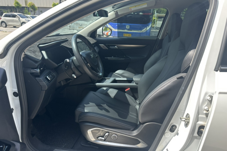 小鹏G3 2020款 520 智享版中控内饰7002